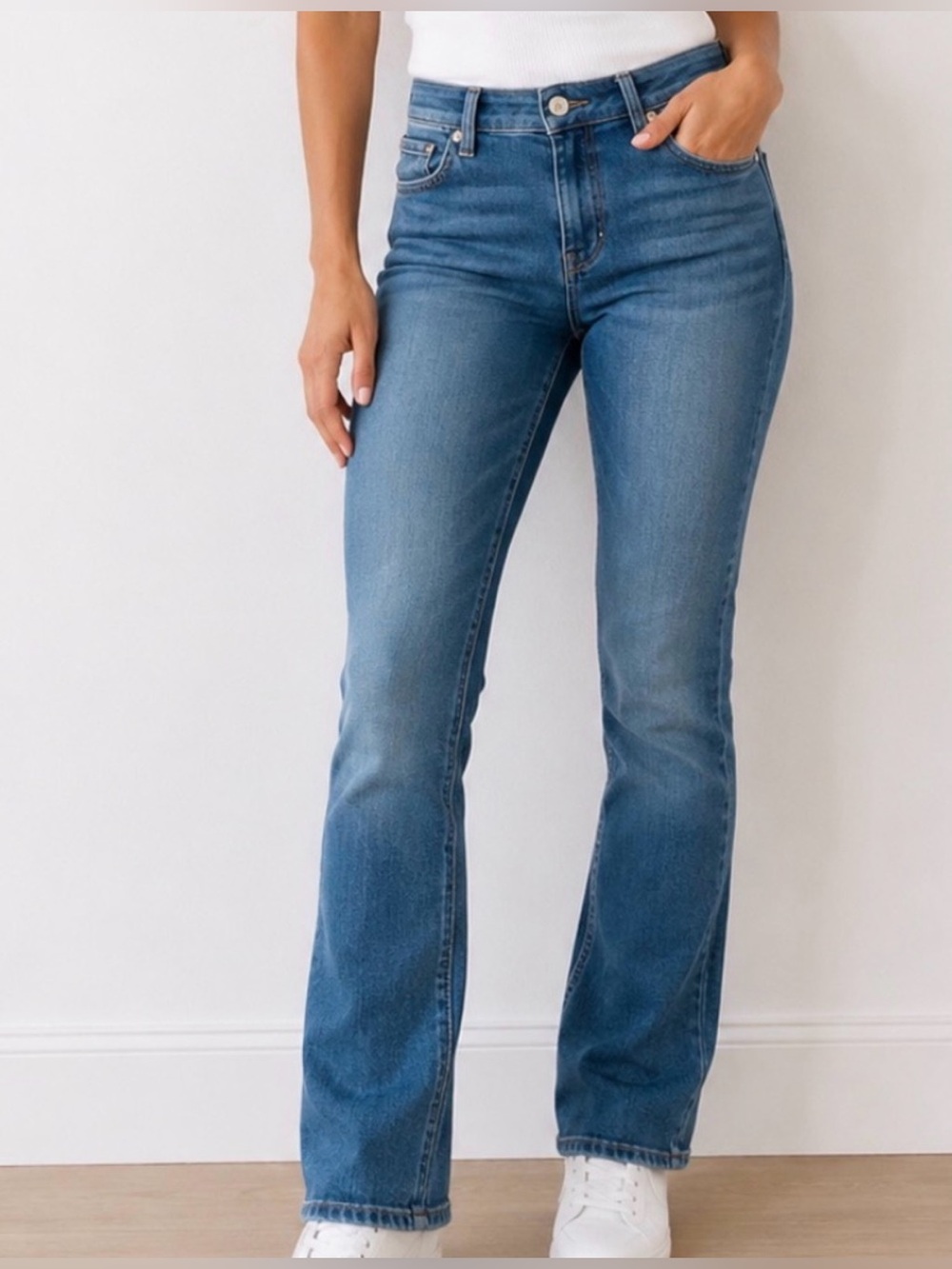7 For All Mankind Kimmie Straight Leg Jeans Medium Blue Size 28 EUC